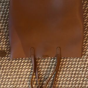 Vegan leather tote - large